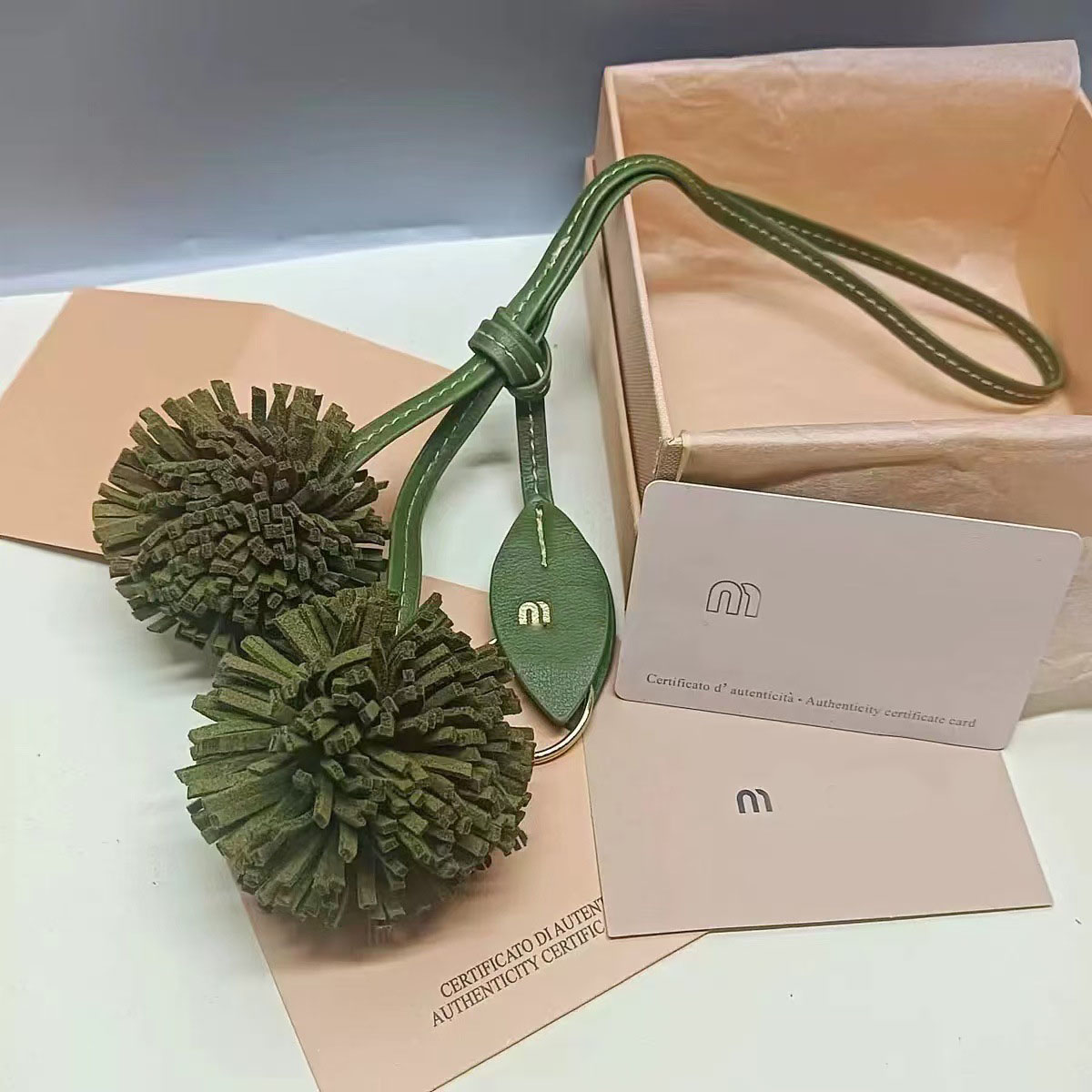 Designer Bag Charms Luxury Mini Bag Pendants Tassel Bag Pendant Hand Knit Backpack Clasp Leather Keychains Car Purse Accessory Christmas Gift