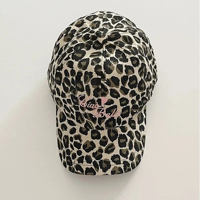 Japanese Polka Dot Leopard Print Personalized Baseball Cap Mens and Womens Summer Letter Love Embroidery Sunshade Sports Hat 250730