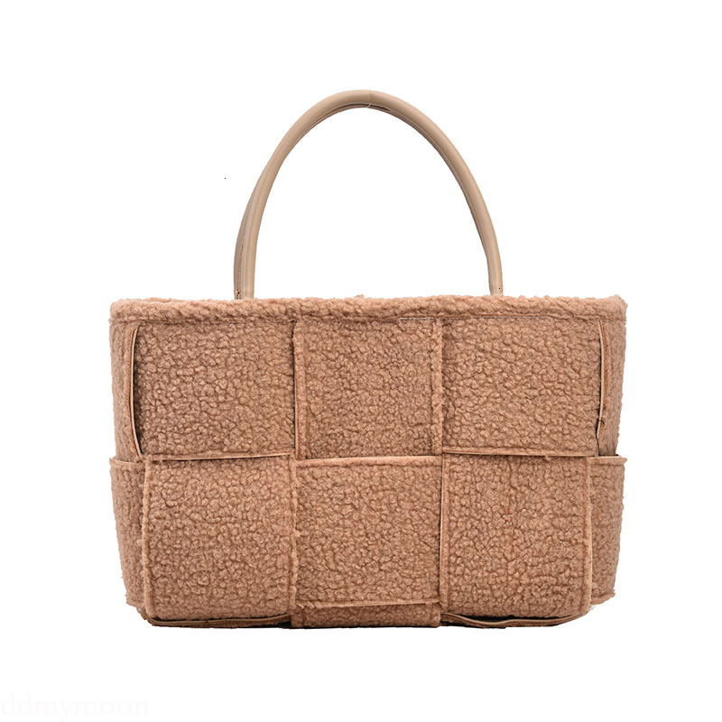 Korea Dongdaemun New Plush Woven Large Capacity Versatile Lamb Wool Handheld Tote Women's Shopping Bag ddmymoon