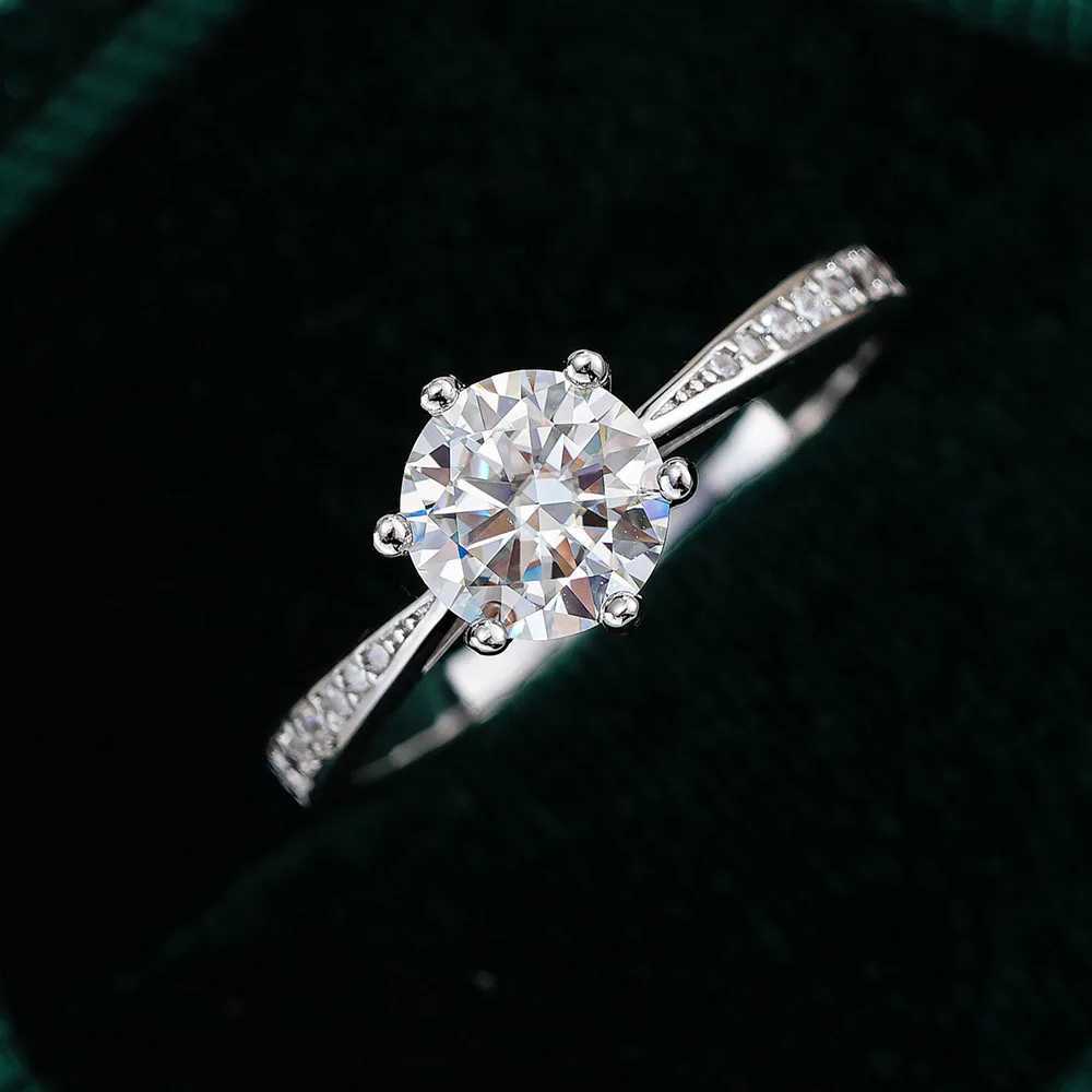 925 Sterling Silver Moissanite Ring for Women Six Prong Classic Crown Engagement Ring Ideal for Daily Wear Wedding Engagement y250730