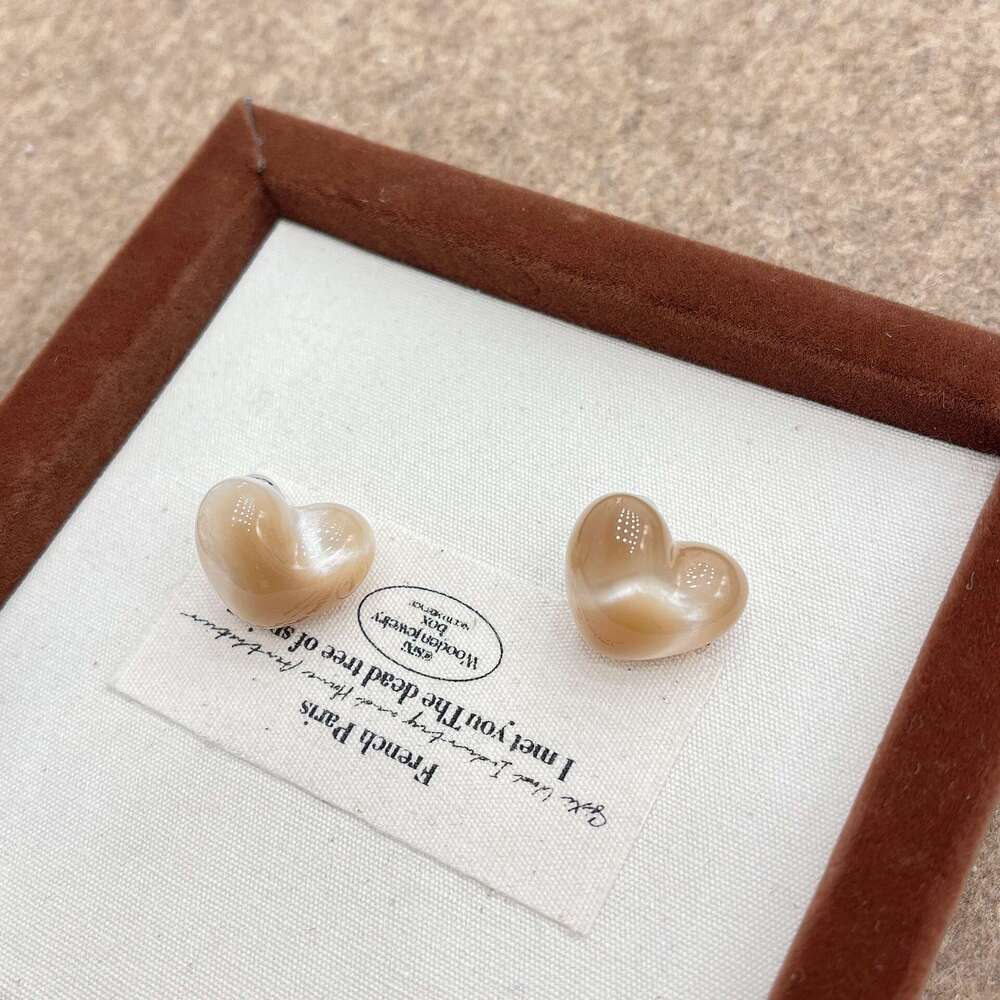 Heart-shaped Gradient Earrings for Women, Niche Versatile Commuting Earrings, Fashionable Elegant Ear Accessories, Autumn and Winter High-end Feel bcc