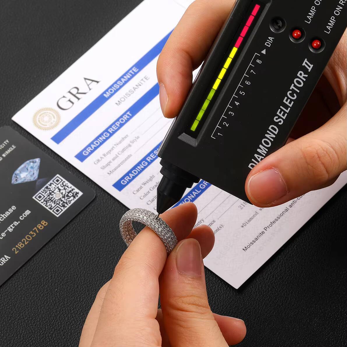 Fashion Hip Hop Jewelry Bling 18K White Gold Plated 925 Sterling Silver Micro Pave VVS Moissanite Diamond Finger Band Ring