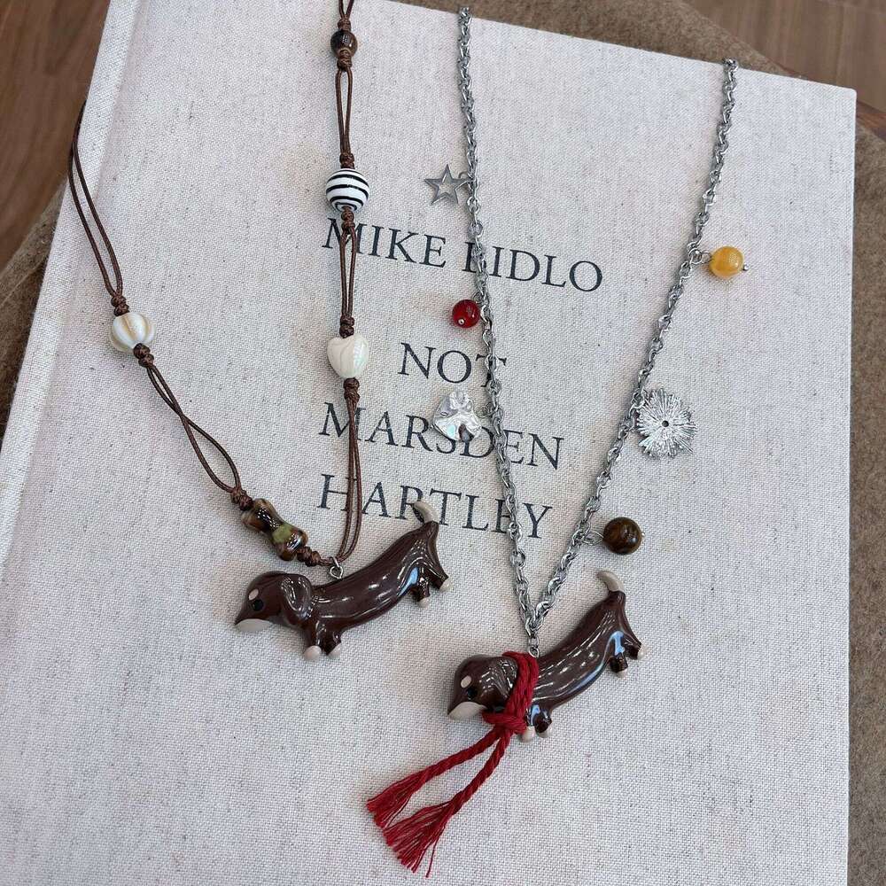 Cute Dog Red Scarf Pendant Necklace High-end Light Niche Autumn Winter New Sweater Chain Accessories for Women e0e