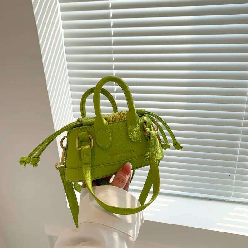 designer bag Fashion Drawstring Girls Crossbody New Splicing Ladies Handbag Simple Mini Girl Shoulder Niche Design Shell Bag Car in