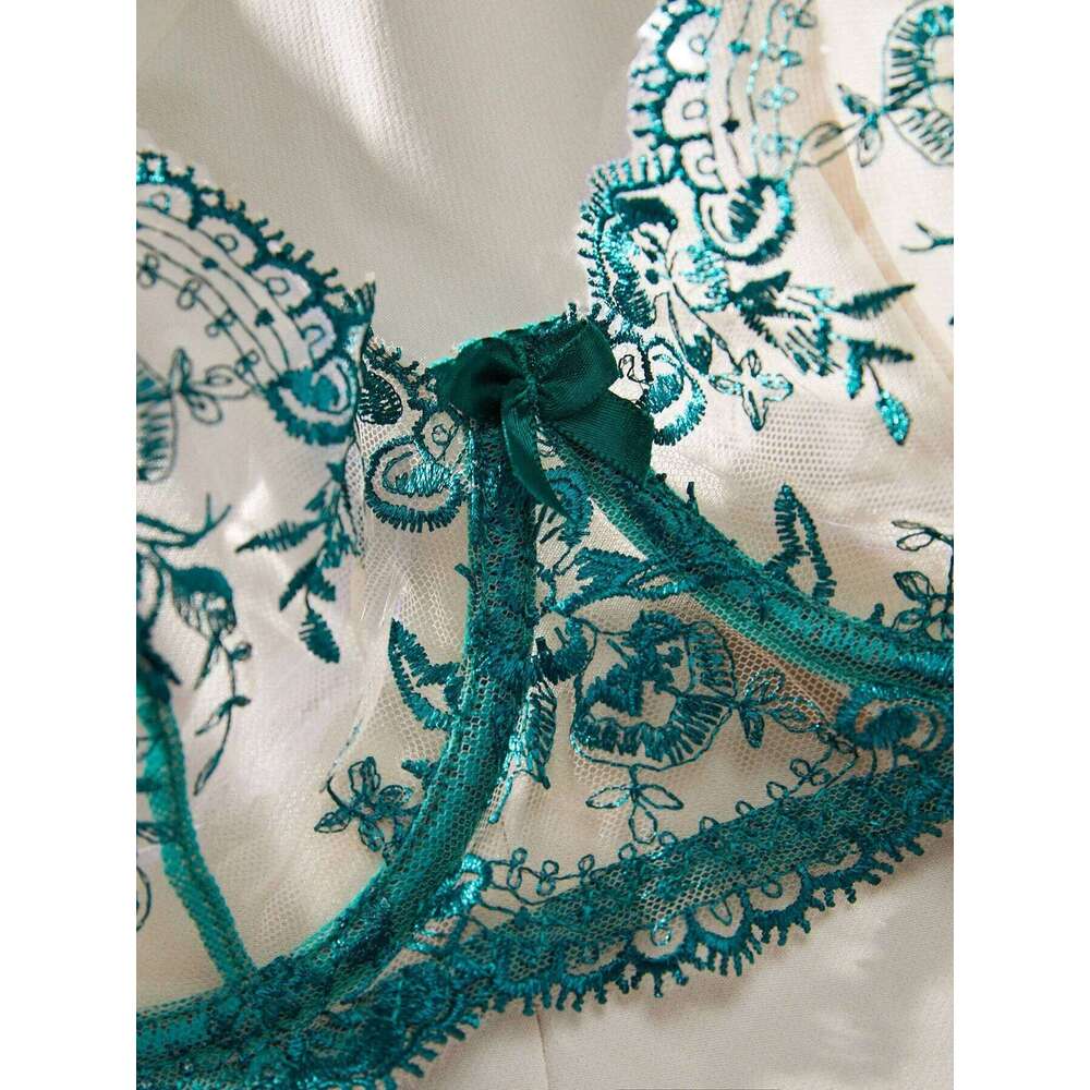 Sexy Embroidery Bra+Panties Sets Women Lingerie 2Pcs Solid Seamless Erotic Bra Suit Female Underwear Set Fashion Ladies Bralette