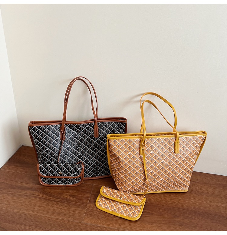 Classic Retro Tote Bag 2025 Designer's New Trendy Large Capacity Handbag Simple Design Commuter Bag Shoulder Bag