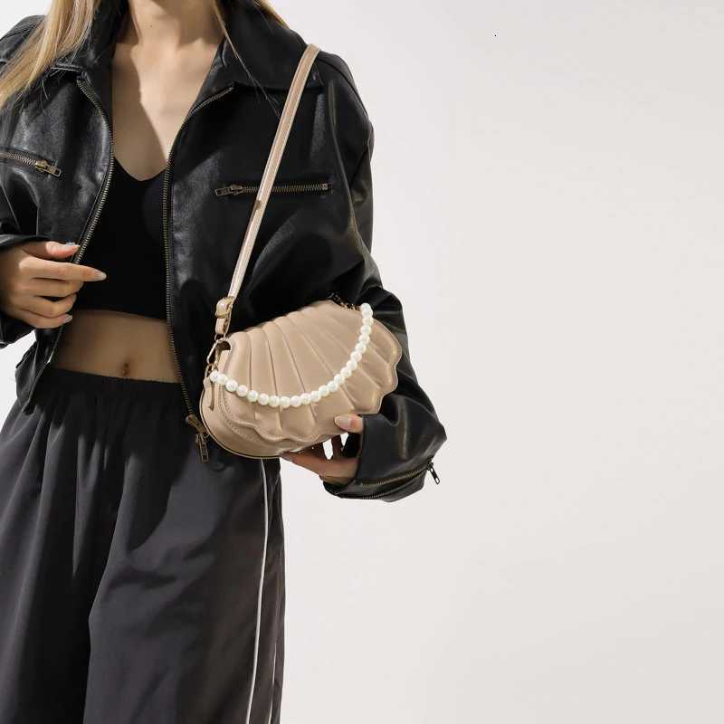 PU Leather Women Small Crossbody Shoulder Bags Shell Pearls Handbags Solid Color Lady Messenger Bag Trendy Cellphone Clutch Bag Y250730