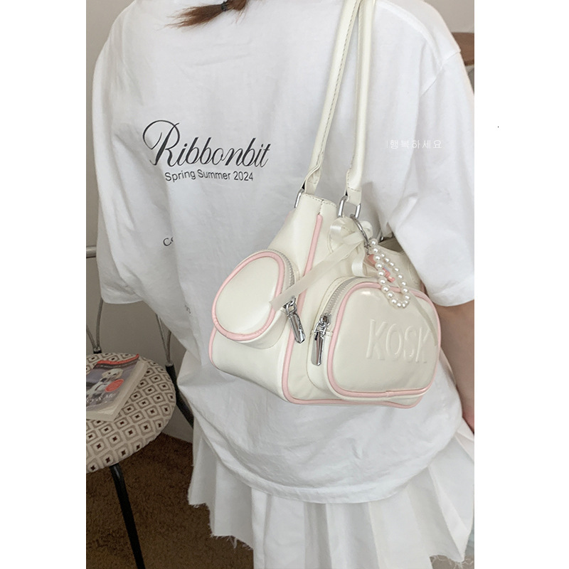 2025 Women's Underarm Bag New Commuter Multi functional Fashion Designer Shoulder Bag