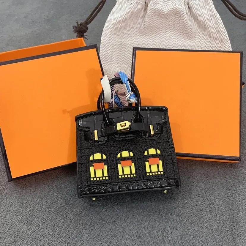 Keychains Lanyards Tiny House Leather Mini Bag Charm Keyring Decorate Purse Keychain Pendant Women Mens Key Chain Gift L2509284FG7