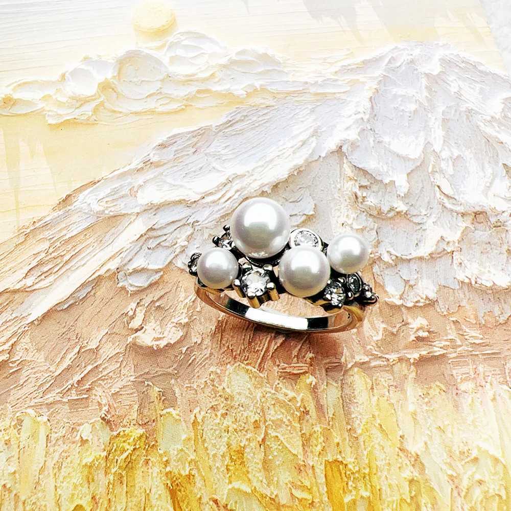925 Sterling Silver Ring with Freshwater Pearls and White Stones European Style New Fine Jewelry Trendy Gift for Women y250730