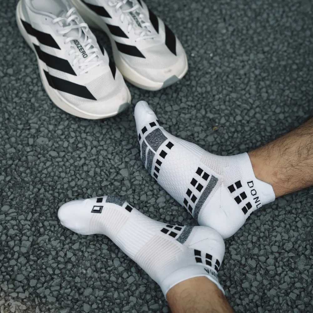 Professional Fitness Sports Socks Cushioned Non-Slip Running Socks Men Women Short Chuiding Basketball Marathon Training Socks Z250731