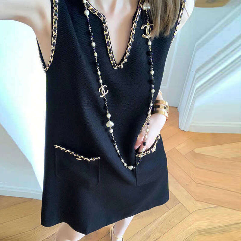 Summer Heavy-duty Metal Chain Woven Short V-neck Sleeveless Tank Elegant Slimming Dress
