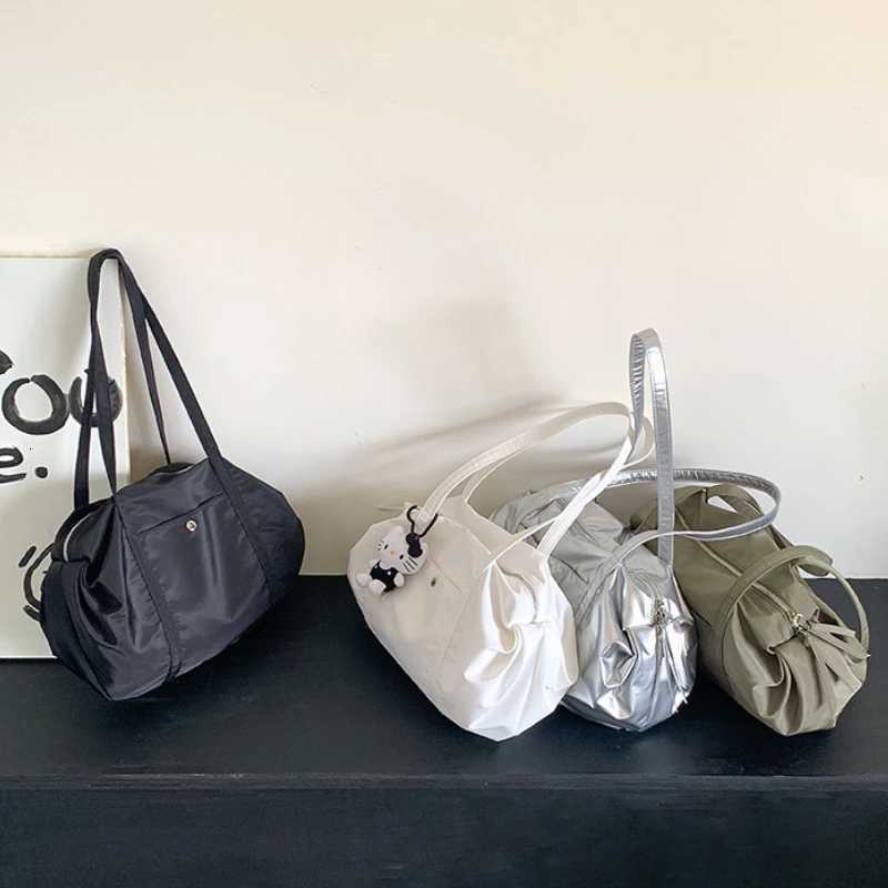 Nylon Commuter Shoulder Bag High End and Small Stand Shoulder Tote Bag Womens Fashion Handbag Y250730