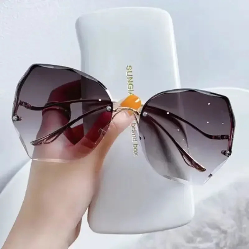 Irregular Round Sunglase Gradient Fashion Sun Glasses Female Rimless Metal Curved Temples Oculos De Sol 250729