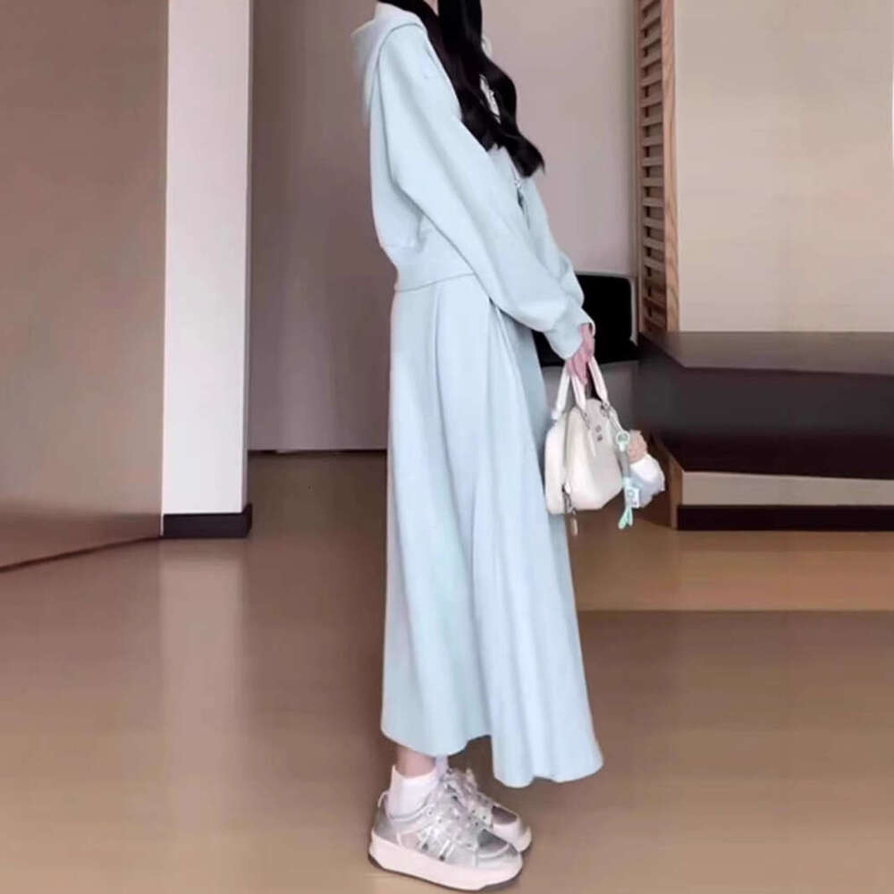 Spring and Outfit Matching Small Fragrance Korean Style Set Sweatshirt Half Women's Autumn Winter 2024 New Long Skirt