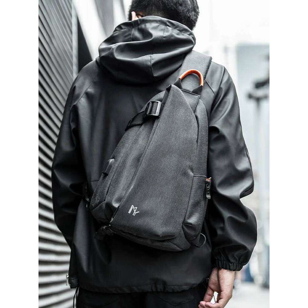 2024 Fashion Men Crossbody With USB Charging Large-Capacity Ipad Waterproof Chest Sport Motorcycle Shoulder Bag