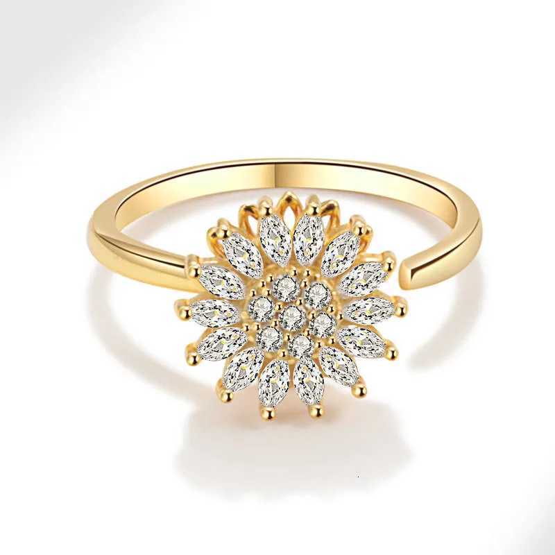 Fashion Crystal Sunflower Rings for Women Rotatable Anti Stress Anxiety Zircon Adjustable Ring You Are My Sunshine Jewelry Gift y250730