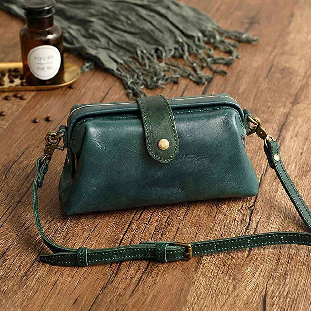 Casual Leather Shoulder Bags Retro Handmade Doctor Clutch Crossbody Bag Women Vintage Style Travel Handbags Messenger