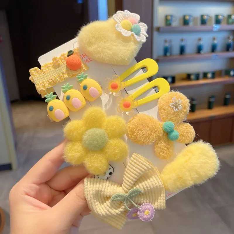 8/9pcs/Set Plush Hairpins Cute Colorful Knitting Flowers Plaid Fruits Barrettes Hair Clip for Kids Child Hair Accessories Sets R250730