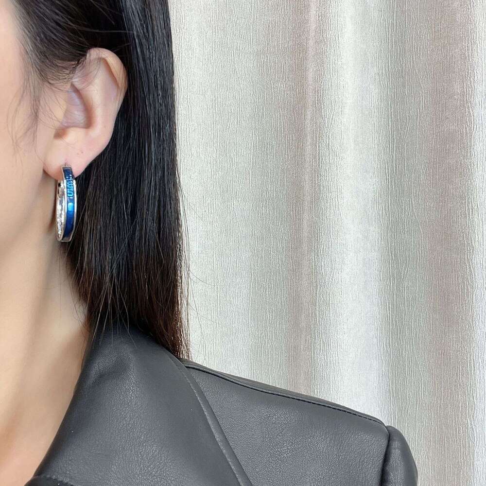 Letter Large Hoop Earrings for Women, Light , Niche Design, High-end Fashion, Elegant Hoops, Clips, Ear Accessories 74d