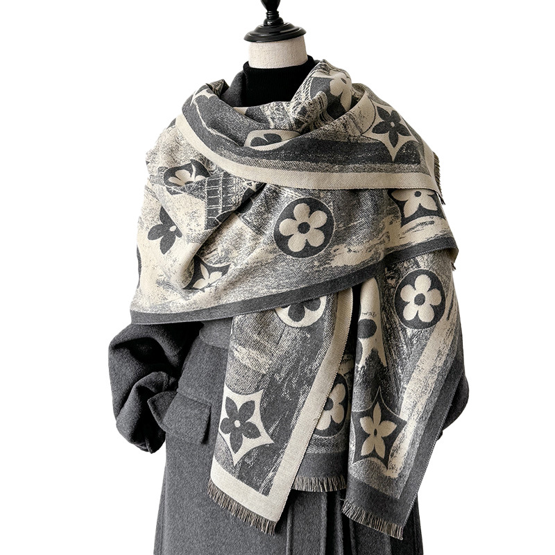 Autumn and winter new imitation cashmeres retro pentacle print double-sided warm scarf shawl outside 2025