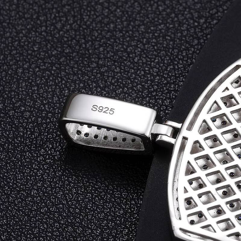 New Arrival Hip Hop Jewelry 925 Sterling Silver Micro Pave VVS Moissanite Diamond Iced Out Bling Dog Tag Sign Pendant Necklace