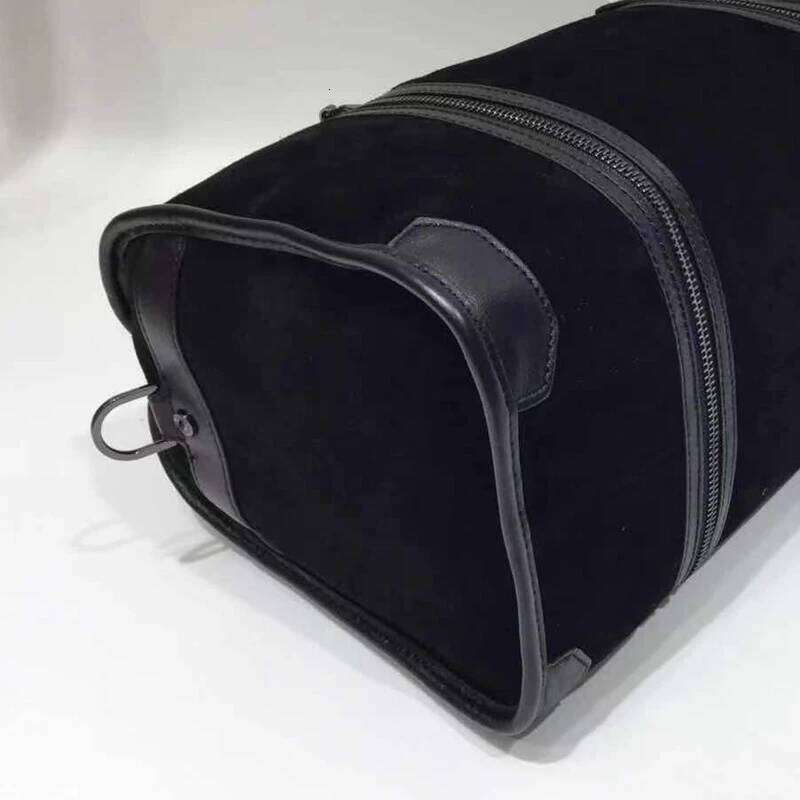 Luxury Designer Niche Ladies Handheld Bucket Bag with Casual and Versatile Leather One Shoulder Crossbody Pillow