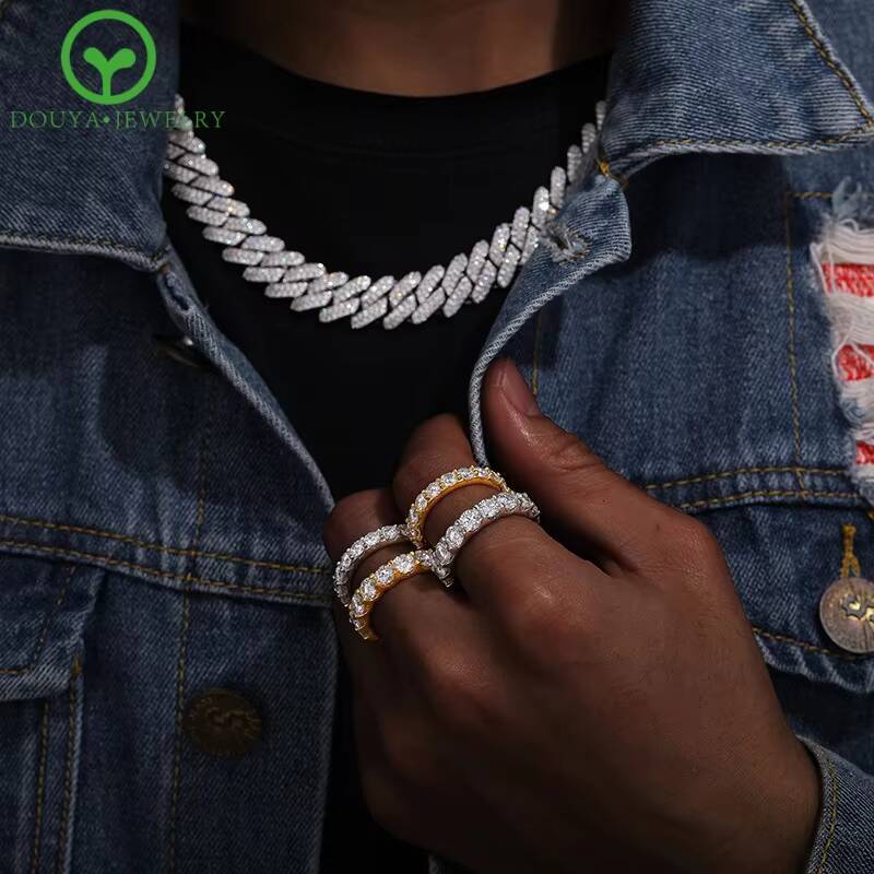 Exquisite Womens Fashion Jewelry Rings Elegant 925 Silver 14k Gold Moissanite Ring for Party Formal Events