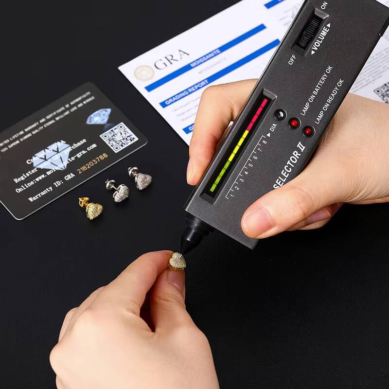 Factory Wholesale Moissanite Jewelry Round Brilliant Cut 925 Sterling Silver Heart Shape Stud Earrings Valentines Day Gift