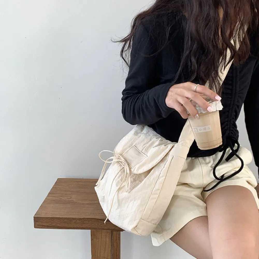 Korean Style Flap Nylon Bow Crossbody Bag Messenger Bag Niche Design Light Soft Nylon Bag Zipper Tote Bag Shoulder Bag Travel Y250730