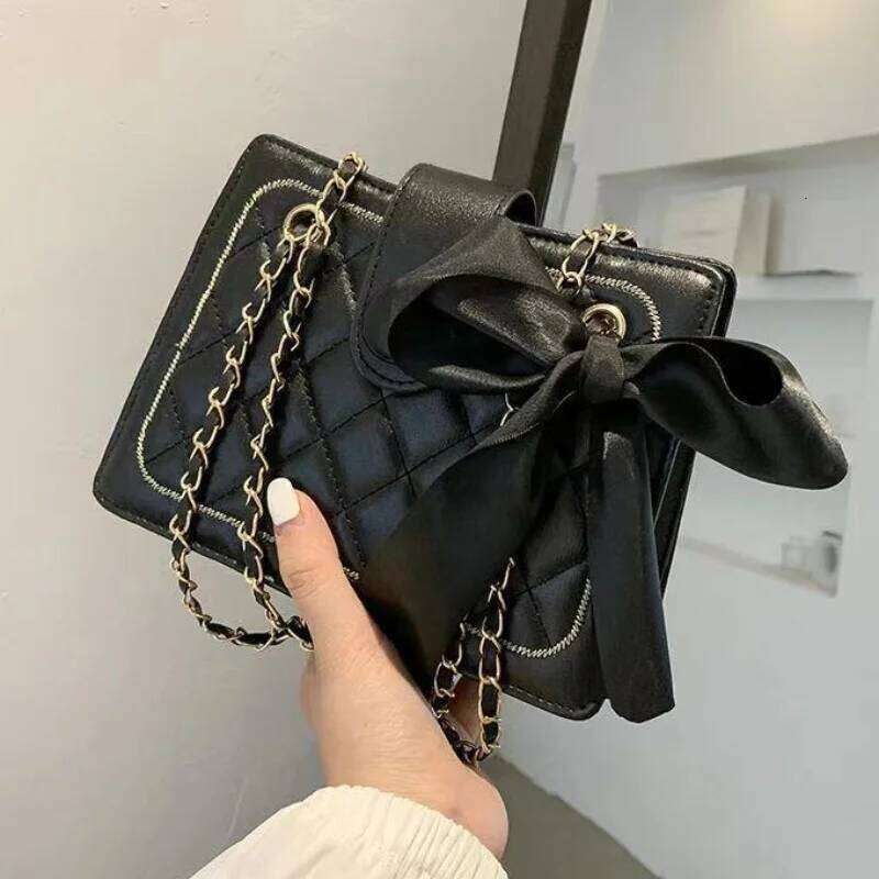 designer bag Fashion Women's French Lattice Ladies Shoulder Classic Chain Underarm Crossbody Bag Scarf Decoration PU Materi