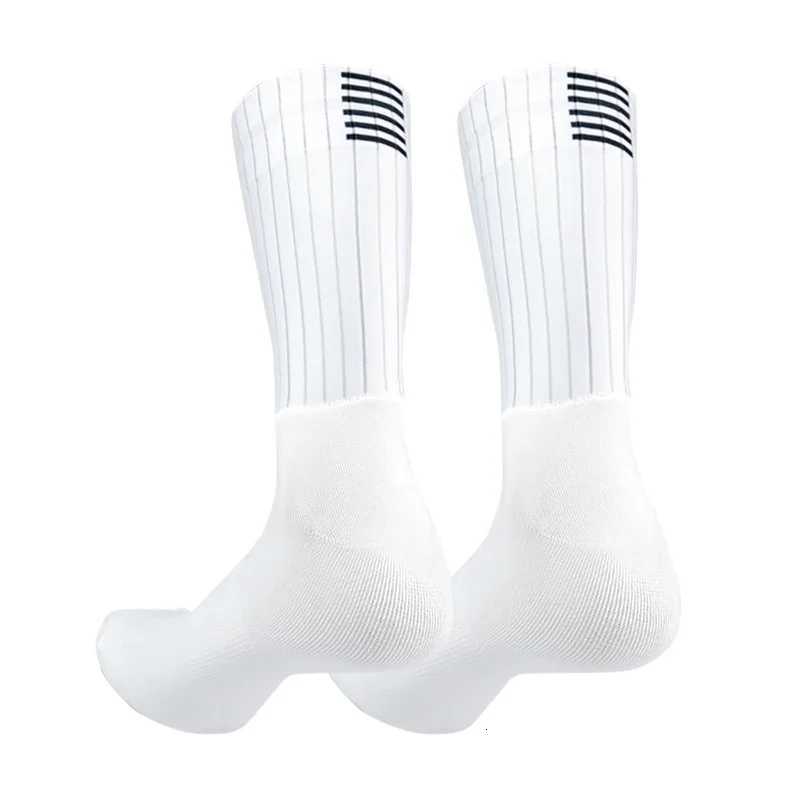 New Summer Breathable Cycling Socks Men Anti Slip Seamless Aero Bike Wearproof Road Cycling Socks Z250731