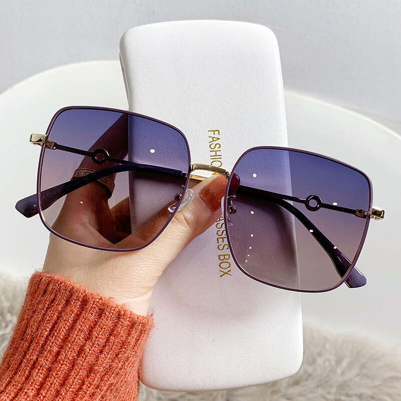 DHcollections 2025 Fashion Square Sunglasses - UV400 Protection, Metal Frame, Slimming Oversized Design for Women (5 Trendy Colors)