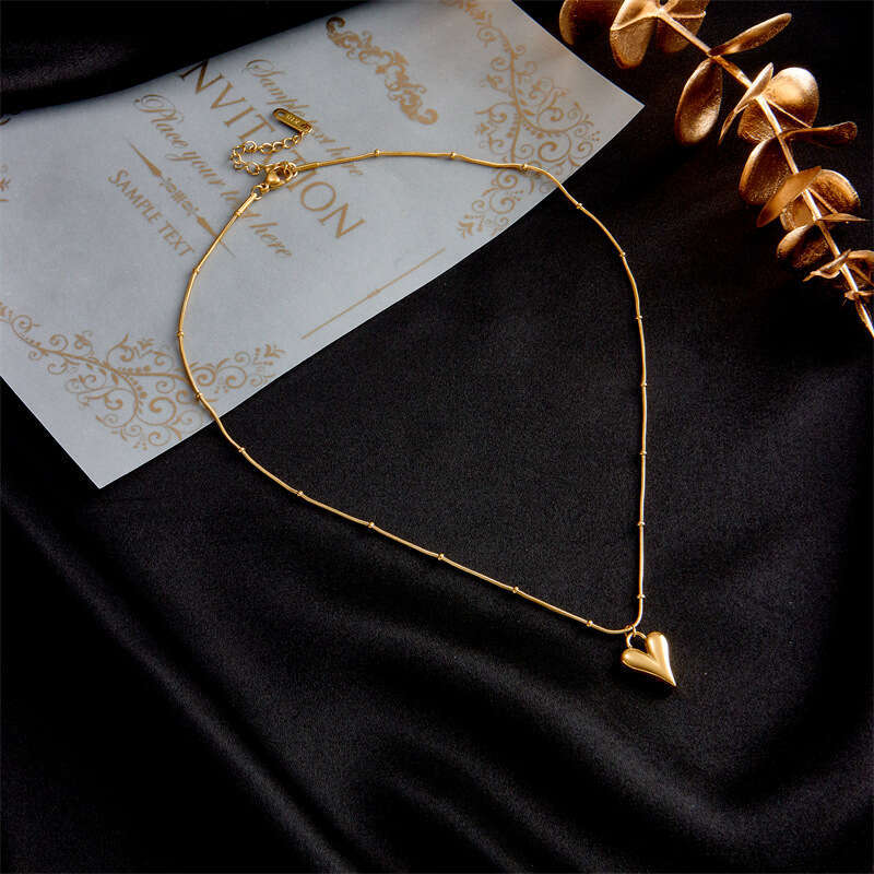 designer Fashion Niche High-End Minimalist Chain Heart Metal Titanium Steel Cool Style Versatile Necklace