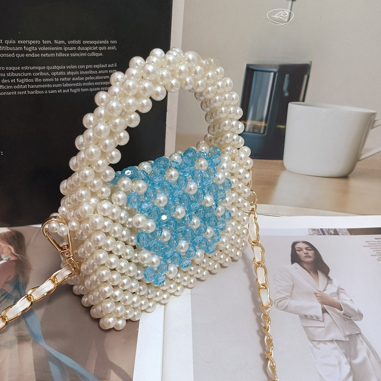 Elegant Handcrafted Crystal Bead Square Bag with Clear Design - Portable Messengers & Metallic Chains