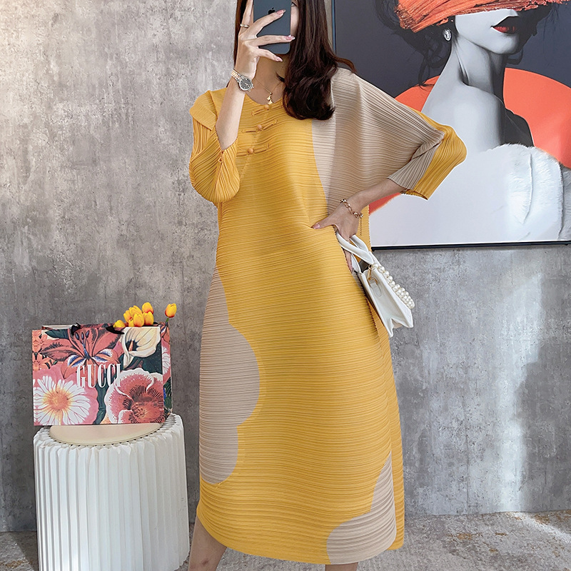 D32005 Large size splicing slimming Miyake dress women's temperament fashion spring new style