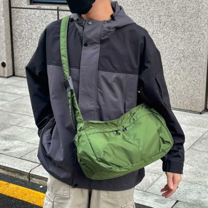 Outdoor Portable Crossbody Bags for Men and Women Commuter Waterproof Youth Shoulder Bag Solid Color Lightweight Female Tote Y250730