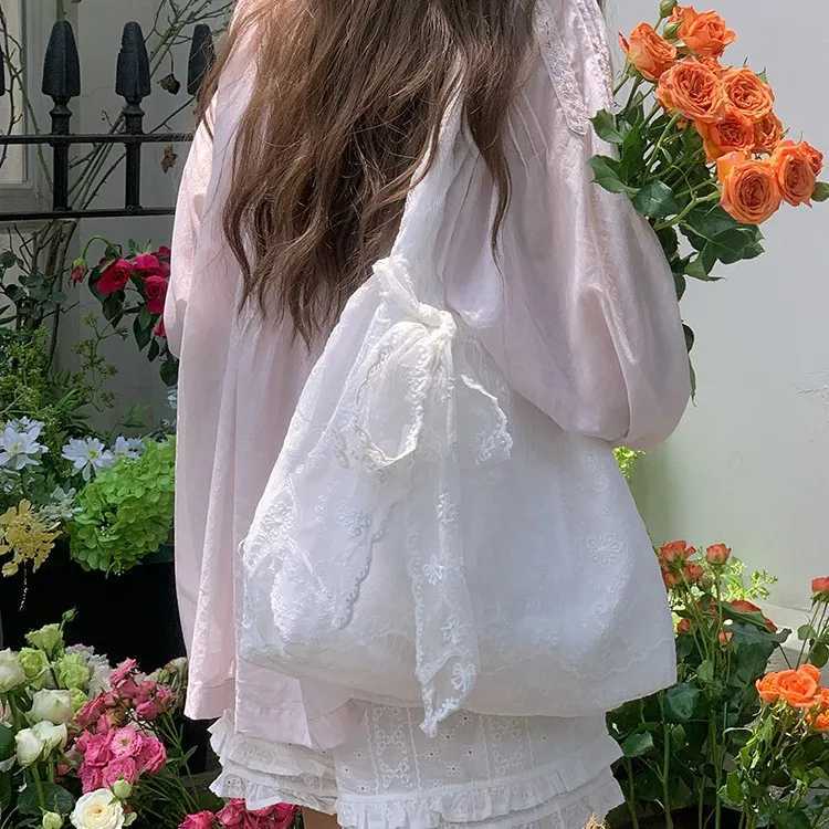 Lace Flowers women Shoulder bags Straw Crossbody Bags for Women Summer Ladies Trend Sweet Handbags big totes Armpit bag Y250730