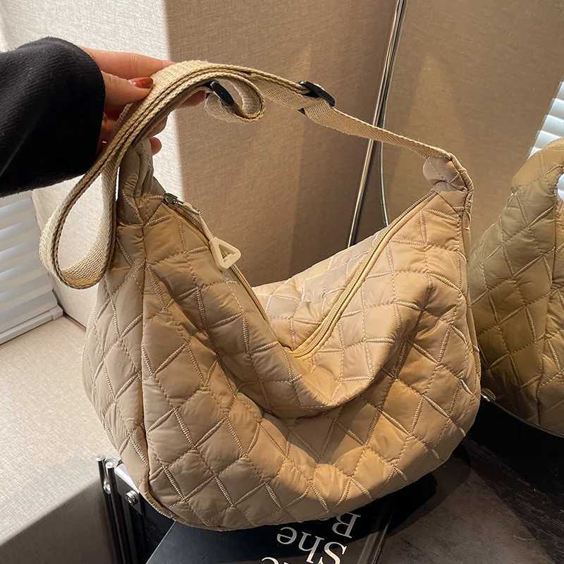 2025 Spring Grid Dumpling Bag Women Crossbody Shoulder Bag ins Design Casual Daily Use Purse Y250730