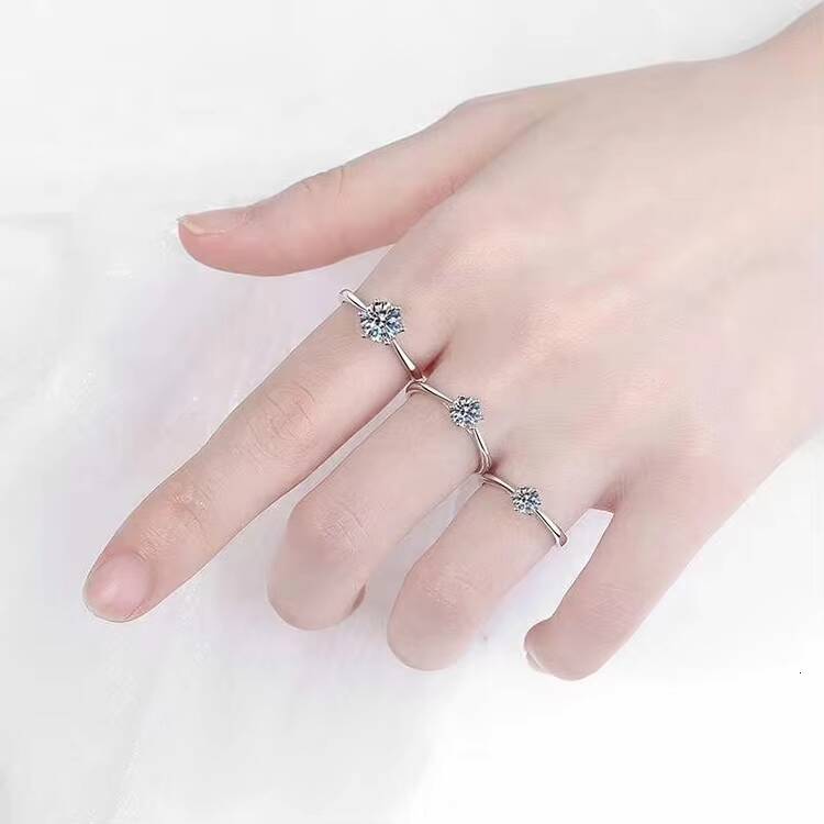 Wholesale Jewelry 0.3/0.5/1ct/2ct/3ct Classic Six Claws Wedding Engagement 925 Sterling Silver Diamond Moissanite Ring