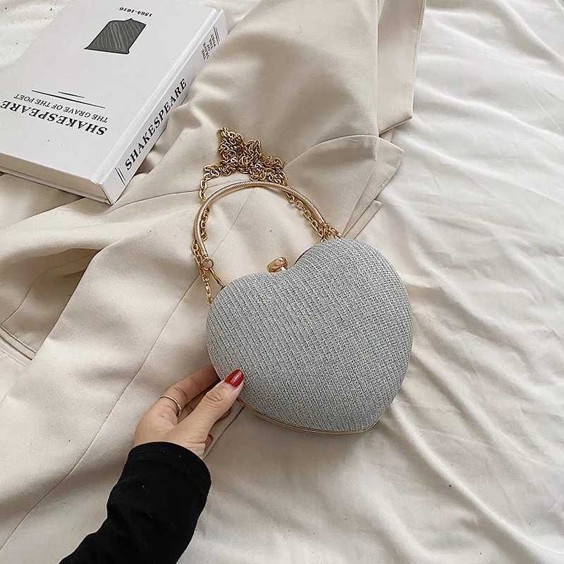 Evening Clutch Bag Women Bag Shiny Handbag Heart Shape Metal Clutches Bag Fashion Chain Shoulder Crossbody Bag Lady Purse Y250730