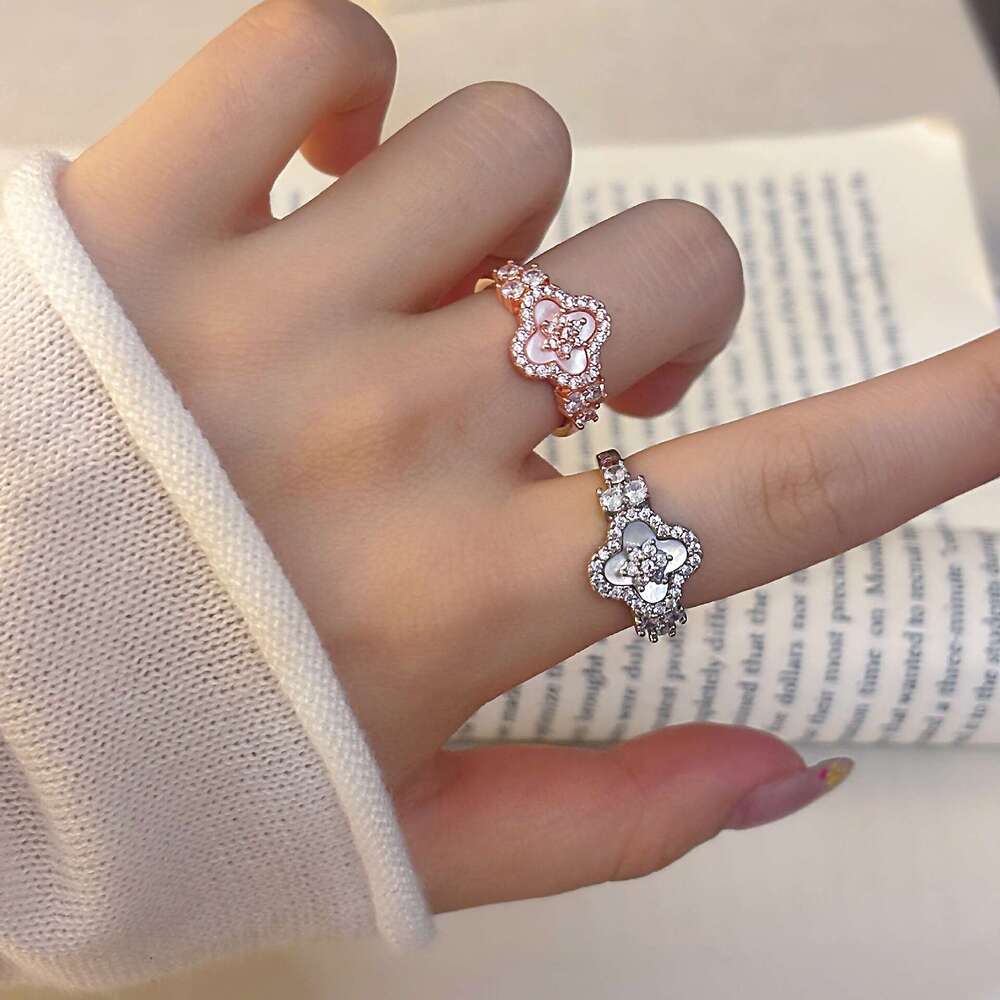 Palace Style Natural Pink Mother-of-Pearl Clover Open French High-End Super Fairy Design Four-Leaf Flower Women's Ring 6ca