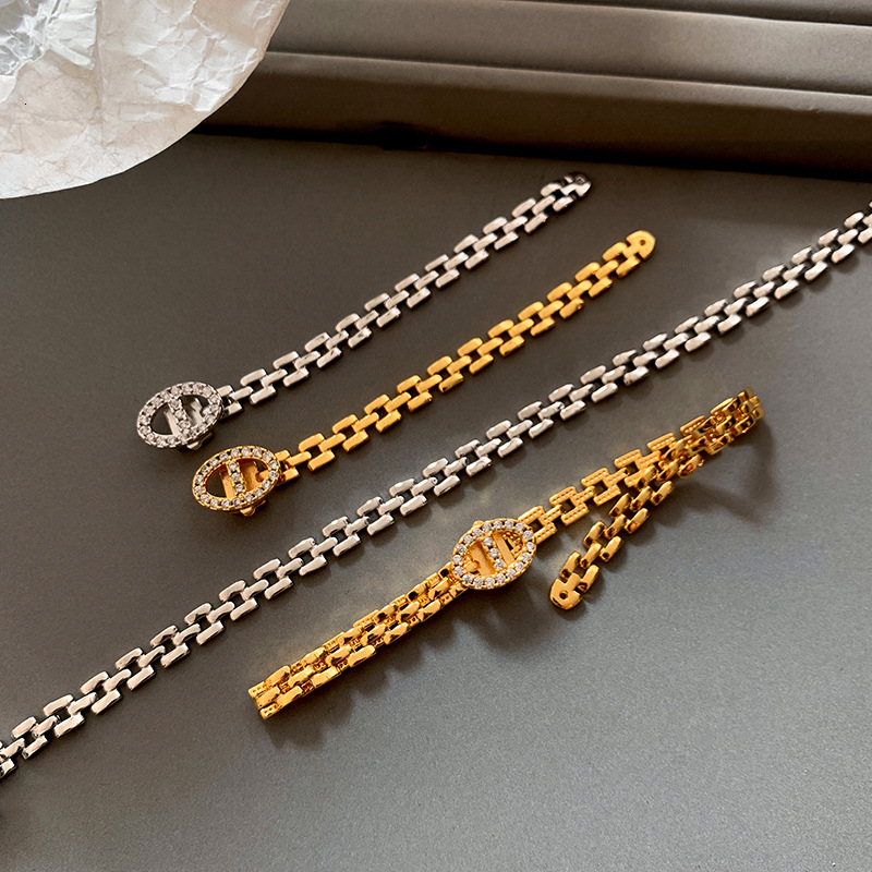 New Style Gold And Silver Full Diamond Designer Madam Bracelet Retro Pig Nose Open Bracelet For Women, Light Luxury Niche Exquisite High-end Jewelry
