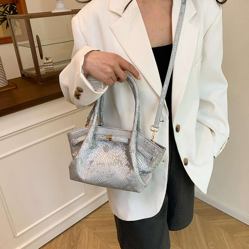 Handbag - Black Serpentine PU Leather Metal Decorative Single Shoulder Crossbody Bag, Fashionable and Versatile Commuter Women's Bag