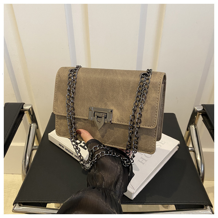 Designer Bag 2025 Summer New Korean Style Chain Bag For Women Luxury Bag Simple Personality Ins Single Shoulder Crossbody Bag Trendy Fashionable Small