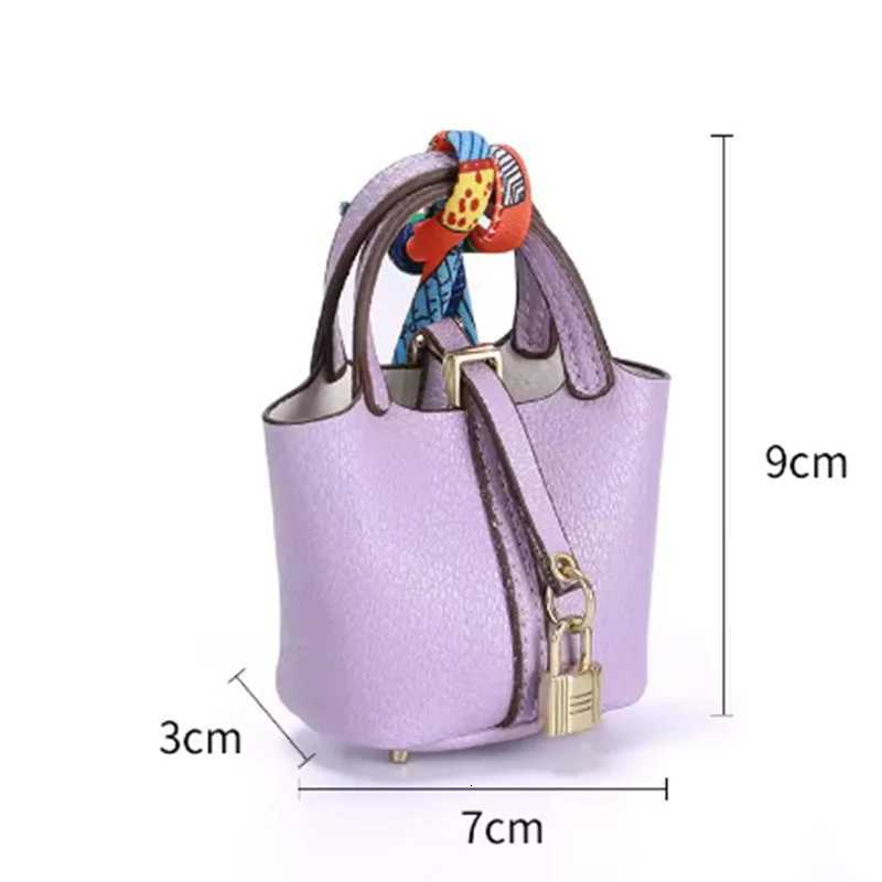 Mini Small Basket Headphone Bag For AirPods 4 Leather Car Keychain Pendant Creative Bluetooth Earphone Bag Small Items Handbag Y250731