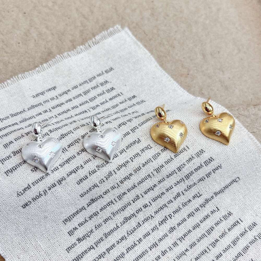 New Simple High-end Unique Personality Temperament Gold Heart-shaped Earrings for Women 68c