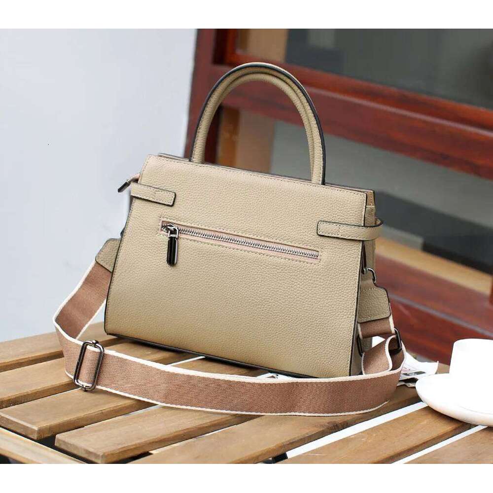 Cowhide Crocodile Pattern Casual Tote Bucket Women Handbag Genuine Leather Lady Shopping Office Slant Bag Fashion 250731