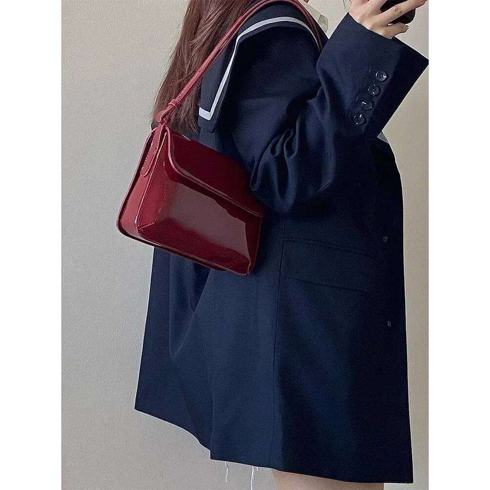 Flap Retro Patent Leather Shoulder for Women Solid Color Underarm Bag Red Crossbody Bags Lady Handbag