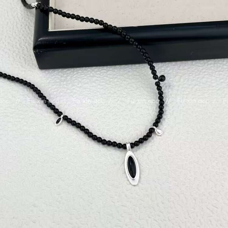 Black Onyx Beaded Korean New Necklace Fashion Versatile Sweet Cool Style Sweater Niche Design High-end Neck Chain b59